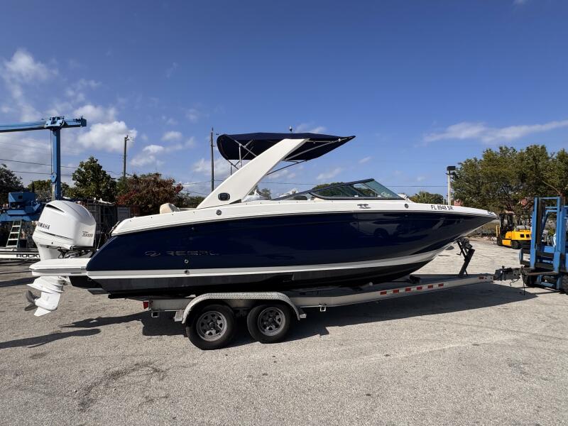 26' 2020 Regal 26 OBX