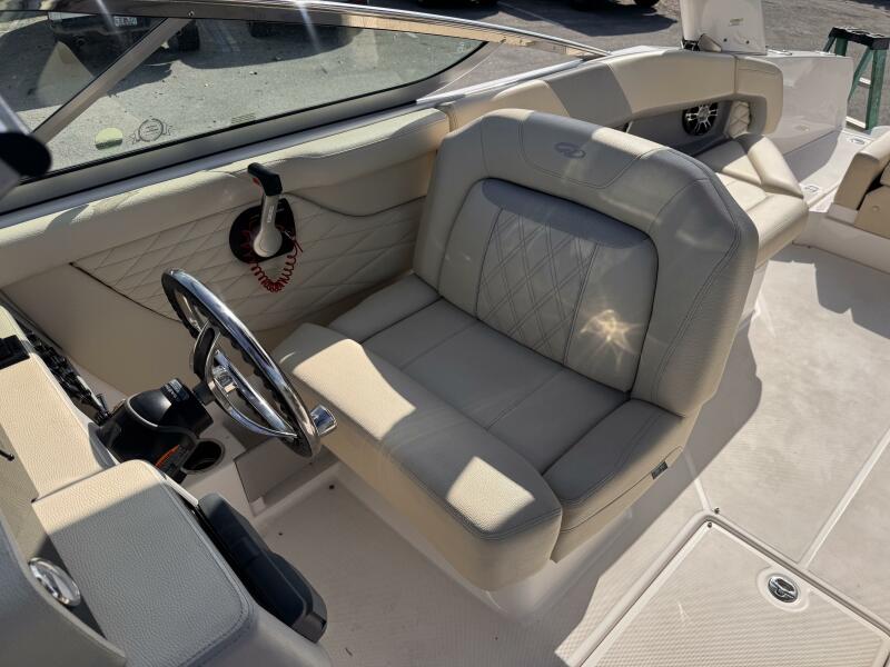 26' 2020 Regal 26 OBX