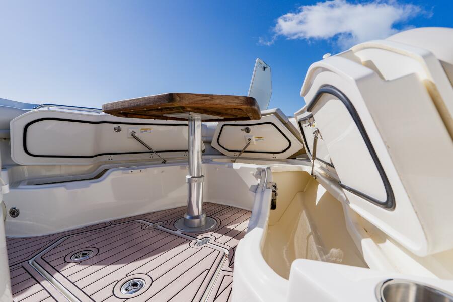 38' 2019 Boston Whaler 380 Outrage