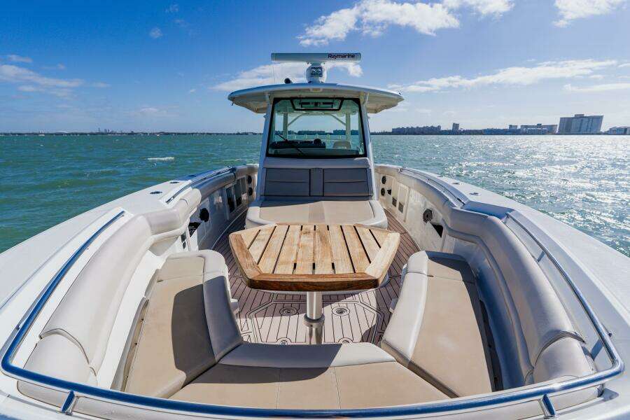 38ft Boston Whaler Yacht For Sale