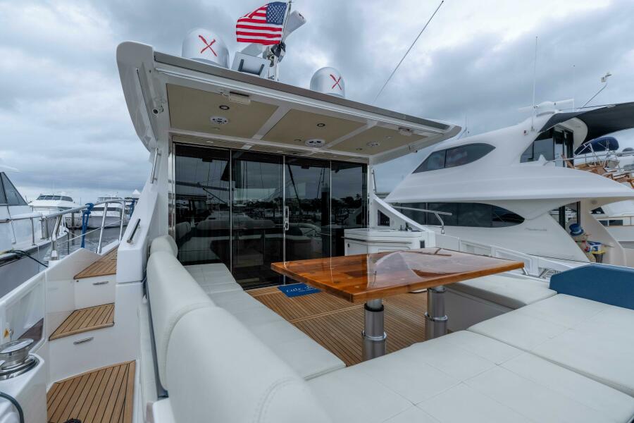 58' 2015 Azimut 55S Lithium