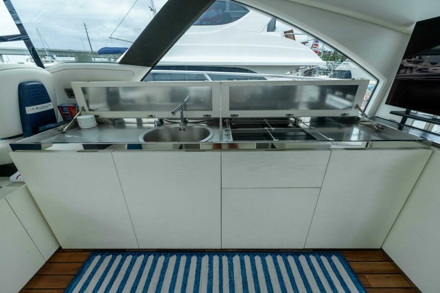 58' 2015 Azimut 55S Lithium