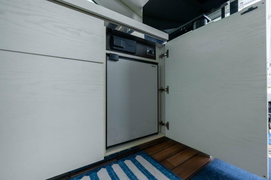 58' 2015 Azimut 55S Lithium