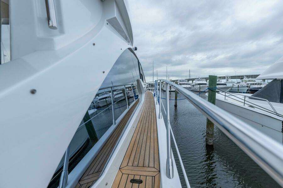 2015 Azimut 55S Lithium