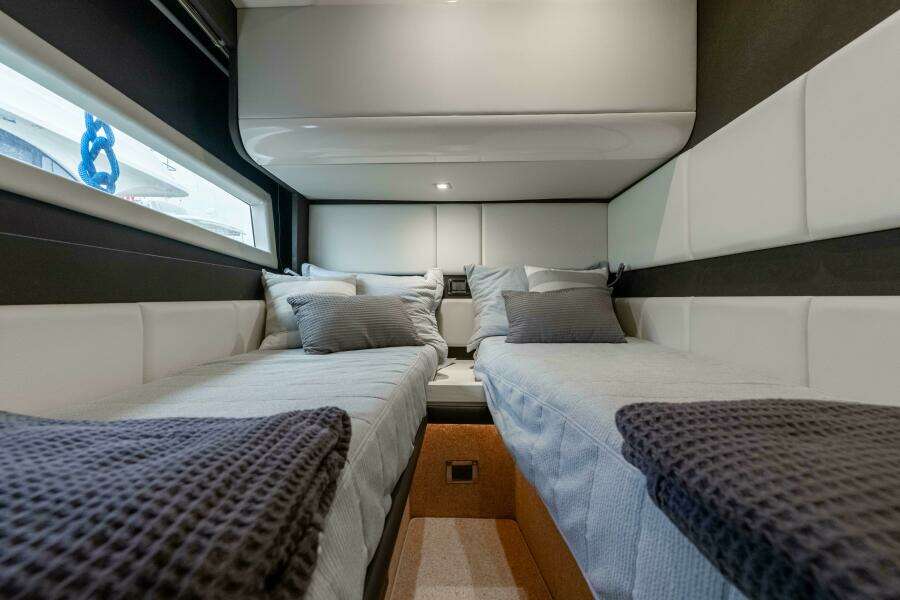 2015 Azimut 55S Lithium