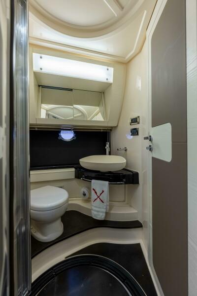 58' 2015 Azimut 55S Lithium