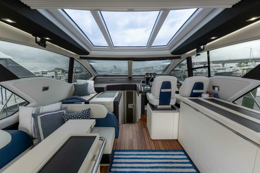 58' 2015 Azimut 55S Lithium
