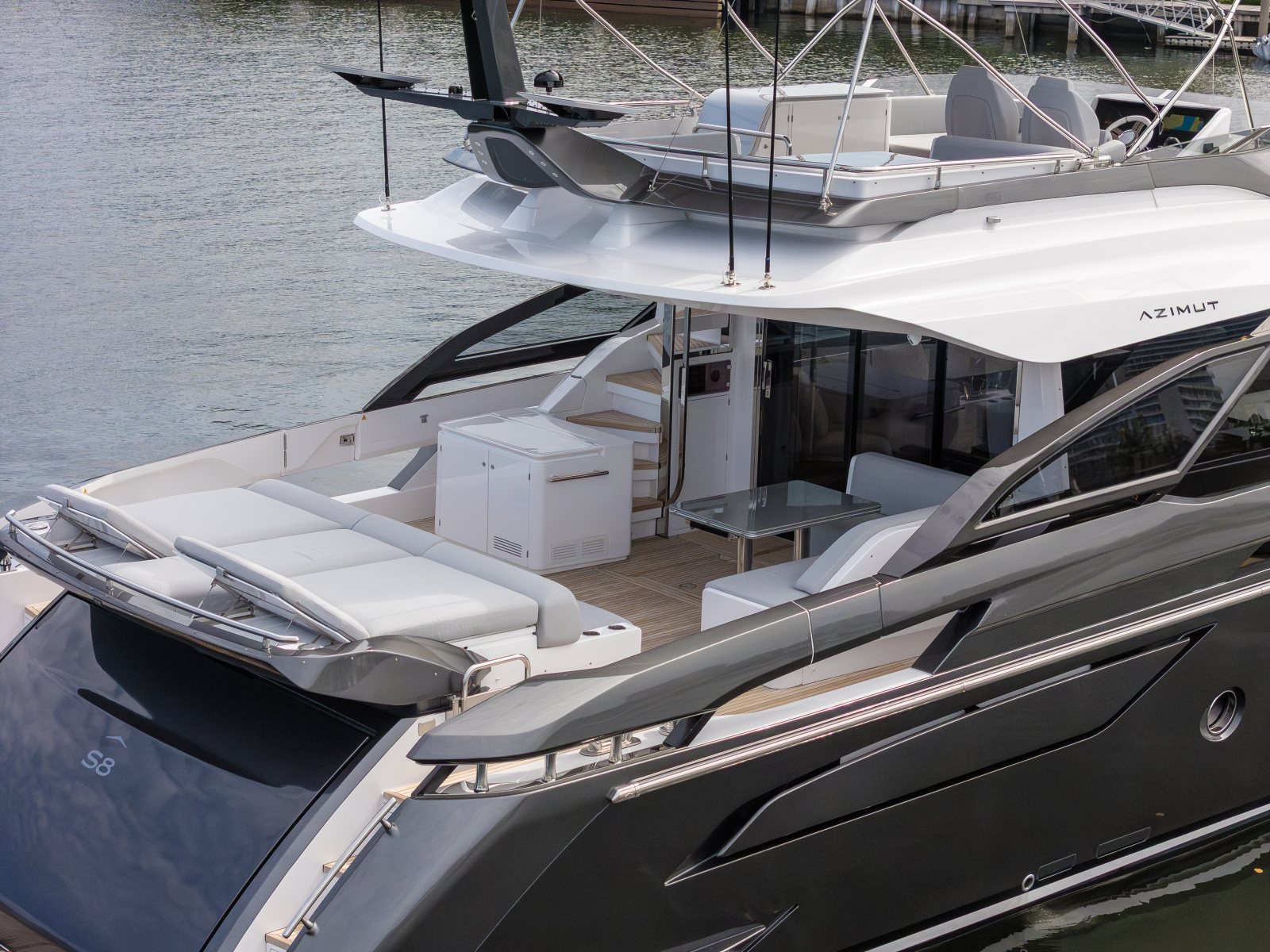80ft Azimut Yacht For Sale
