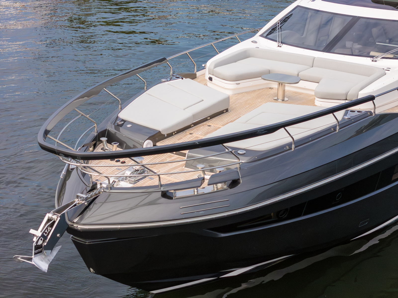80ft Azimut Yacht For Sale