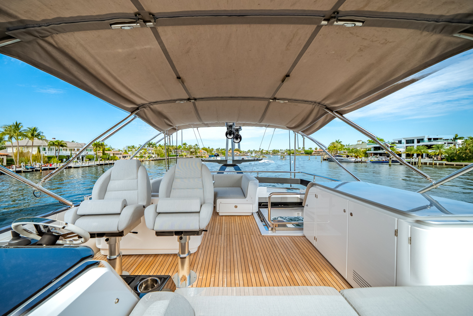 80ft Azimut Yacht For Sale