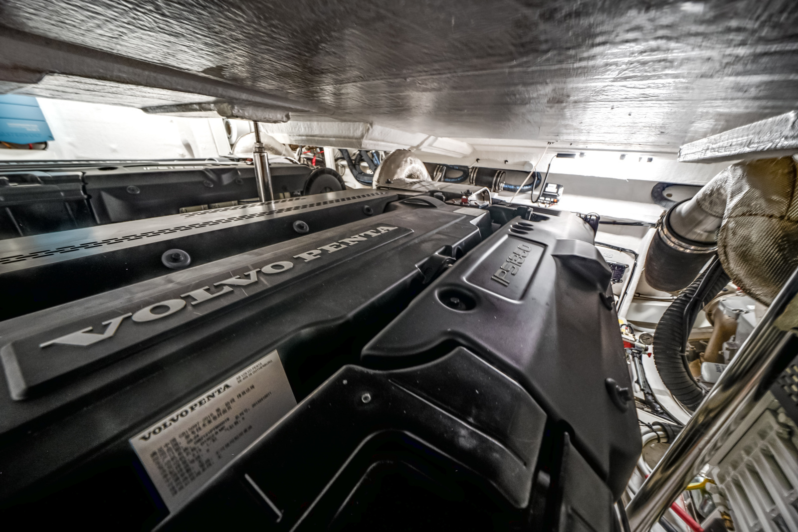 80ft Azimut Yacht For Sale
