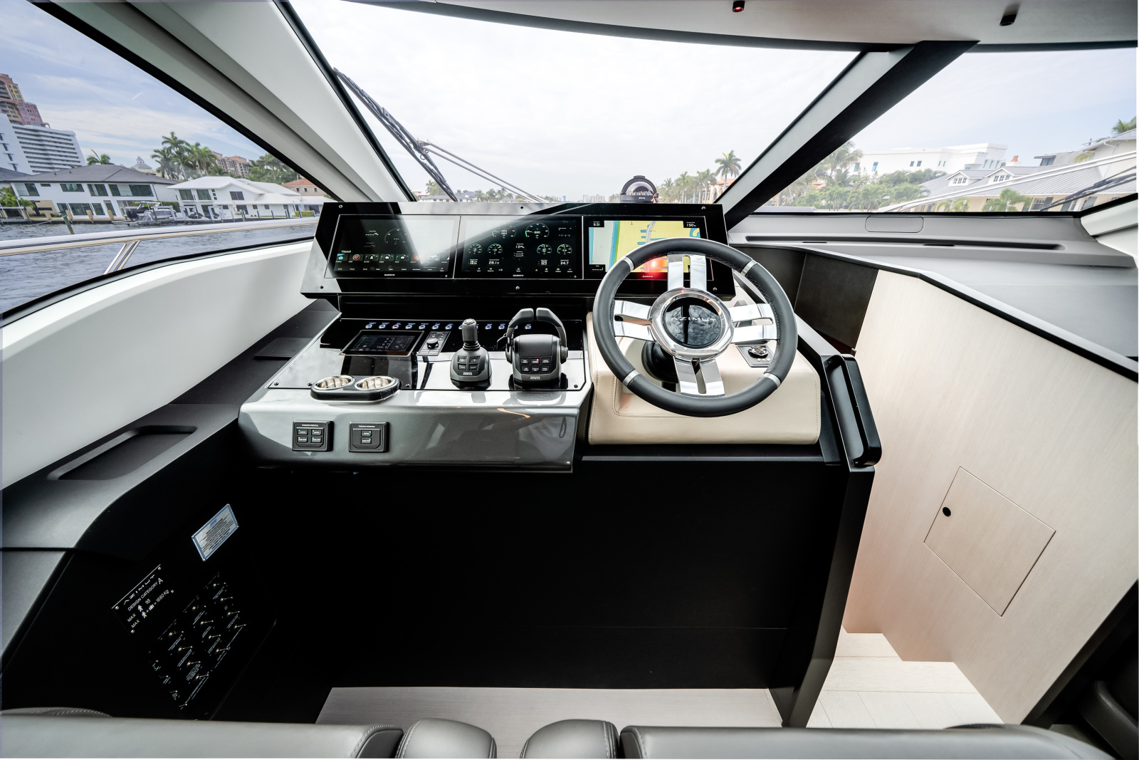 80ft Azimut Yacht For Sale