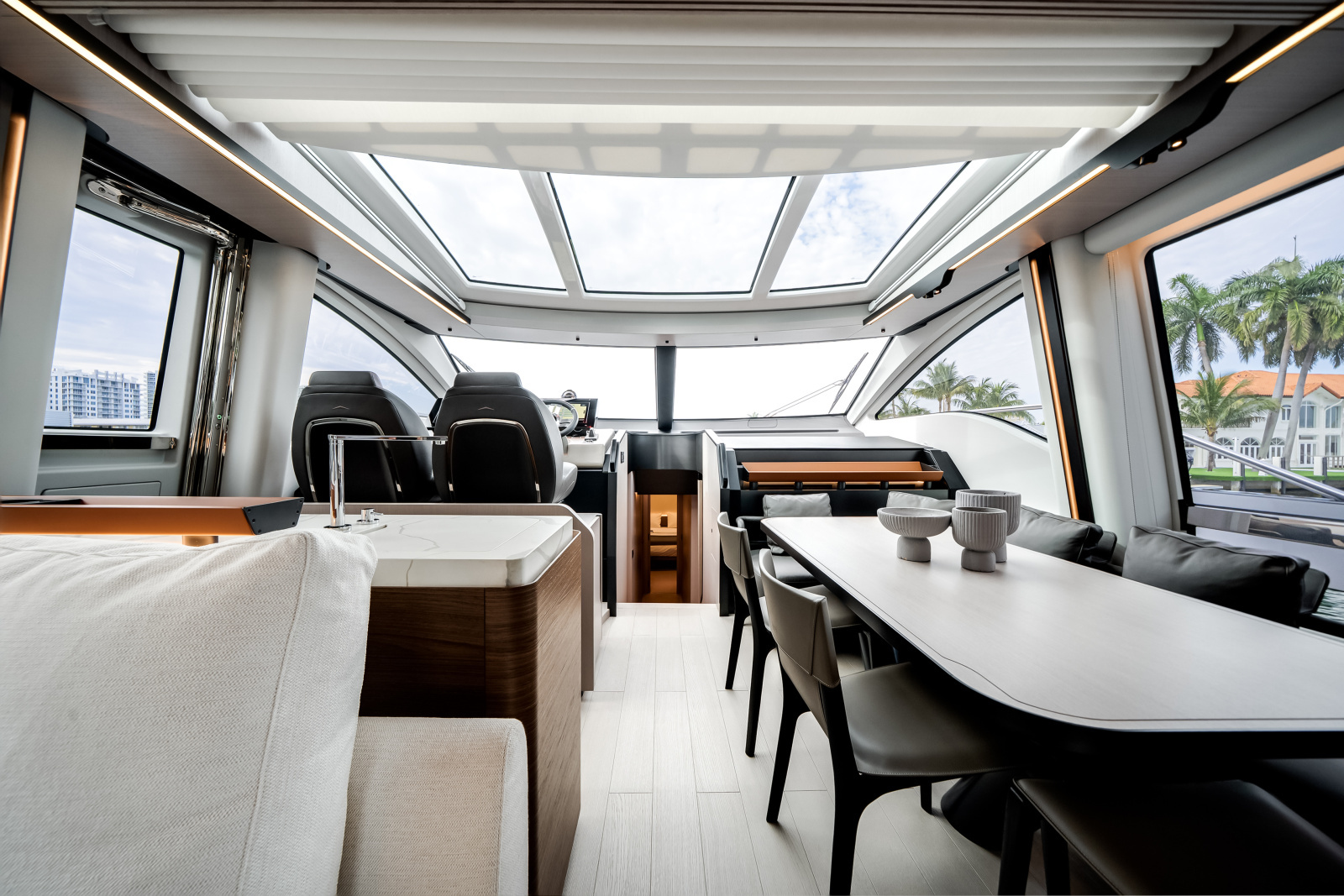 80ft Azimut Yacht For Sale