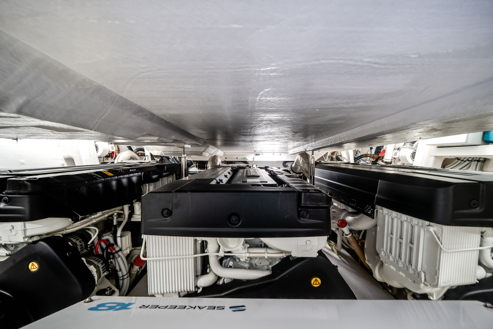 80ft Azimut Yacht For Sale