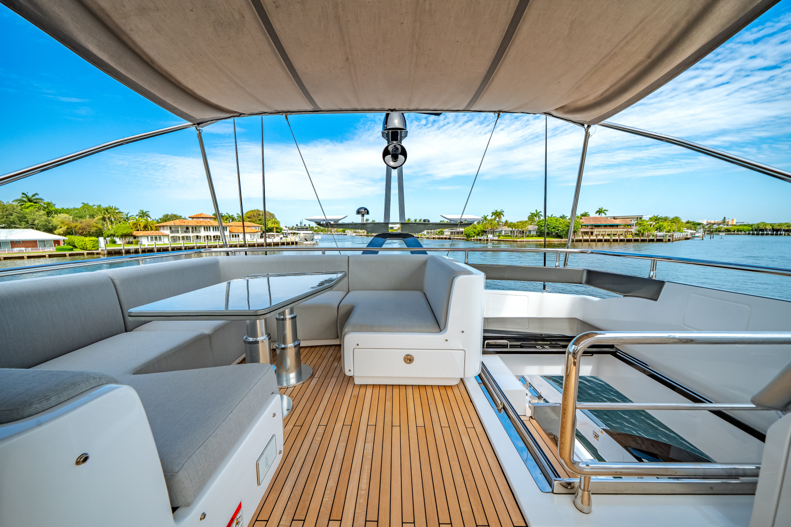80ft Azimut Yacht For Sale