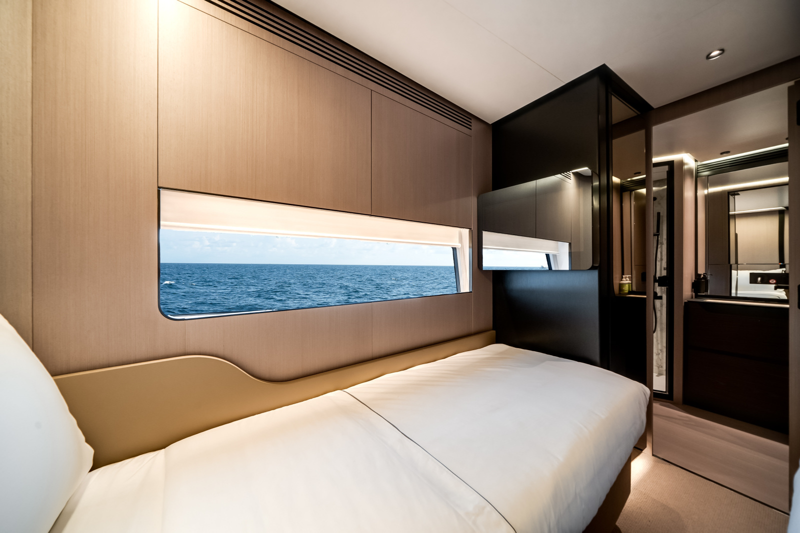 80ft Azimut Yacht For Sale