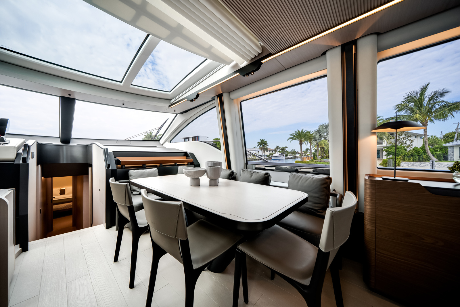 80ft Azimut Yacht For Sale