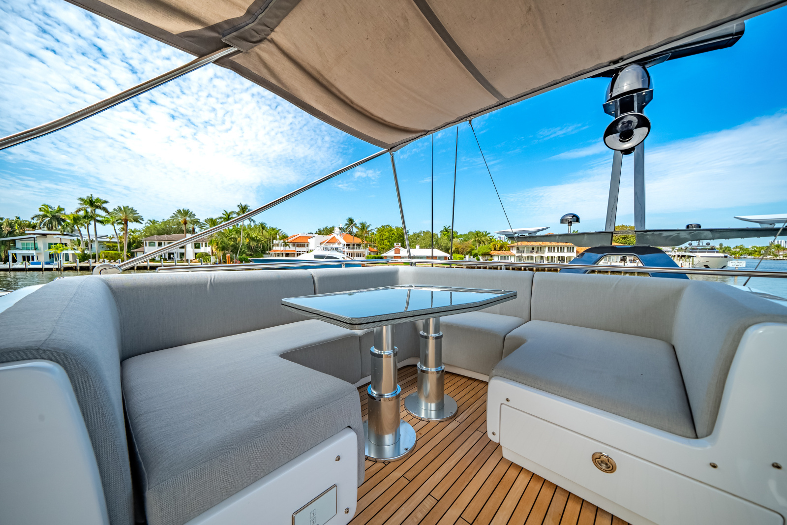 80ft Azimut Yacht For Sale