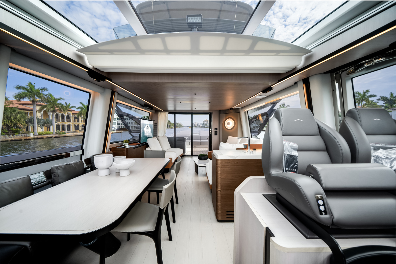 80ft Azimut Yacht For Sale