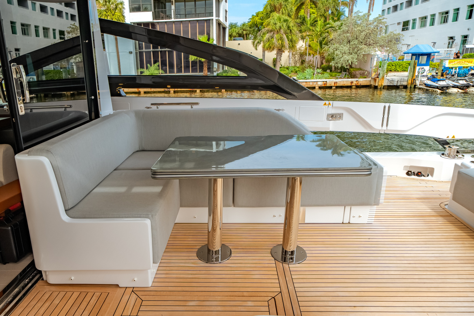 80ft Azimut Yacht For Sale