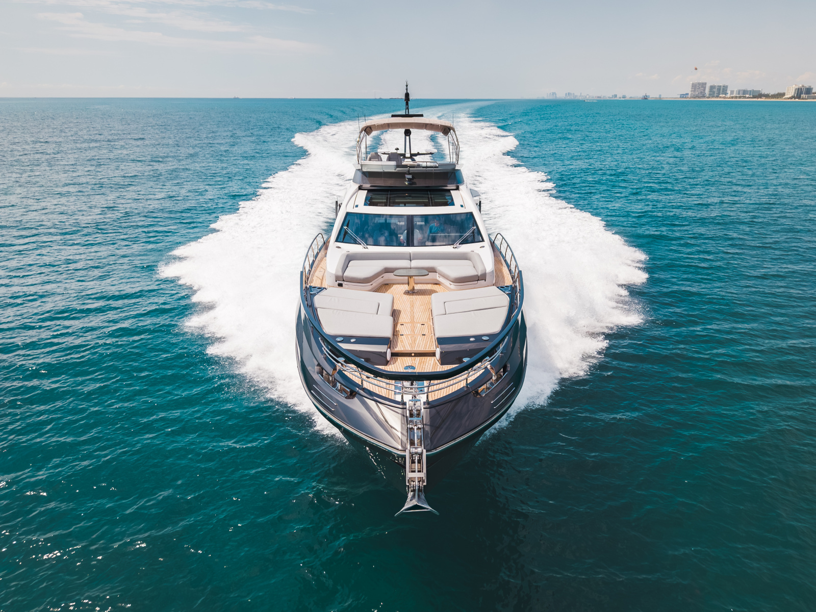 80ft Azimut Yacht For Sale