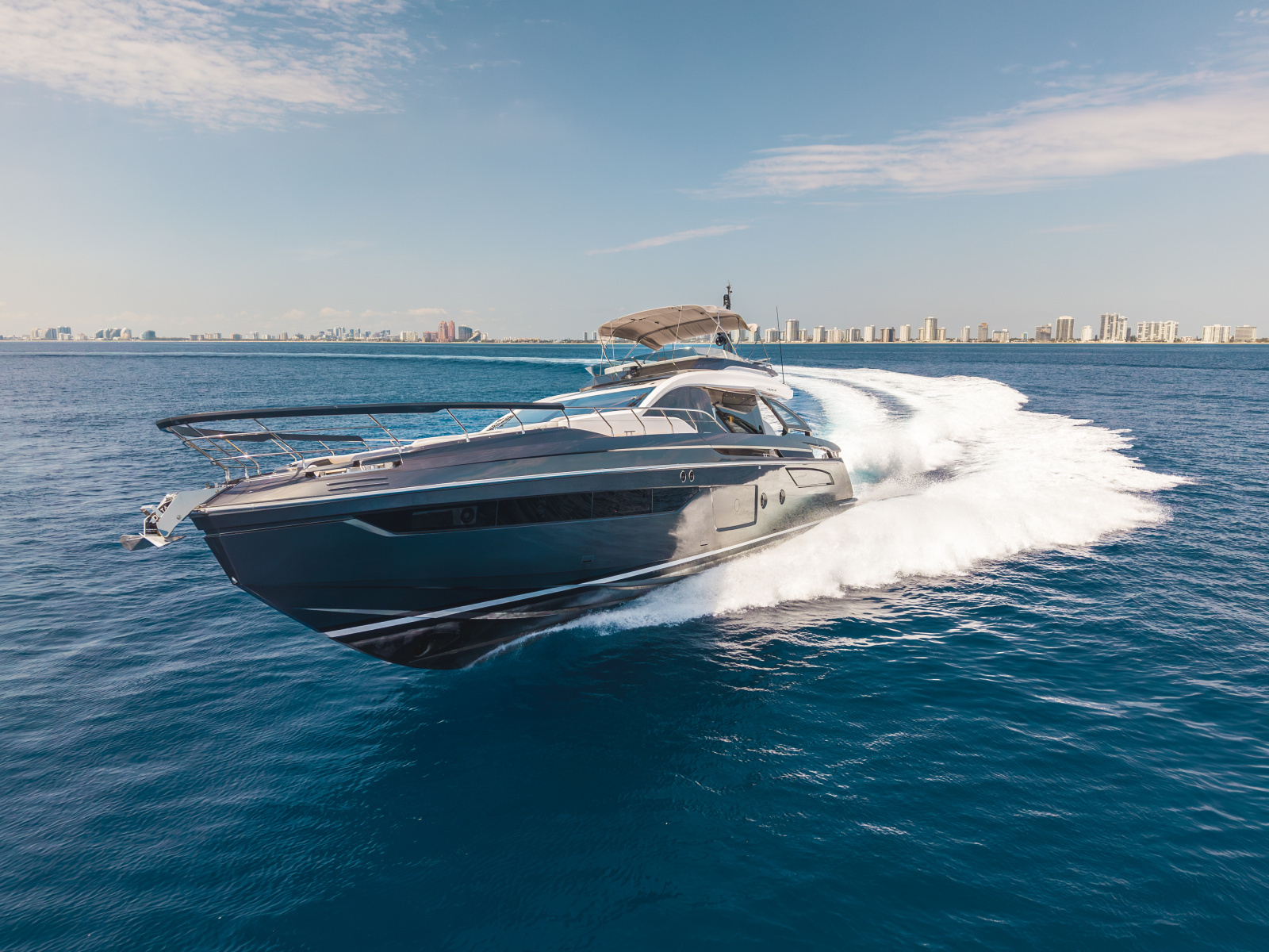 80ft Azimut Yacht For Sale