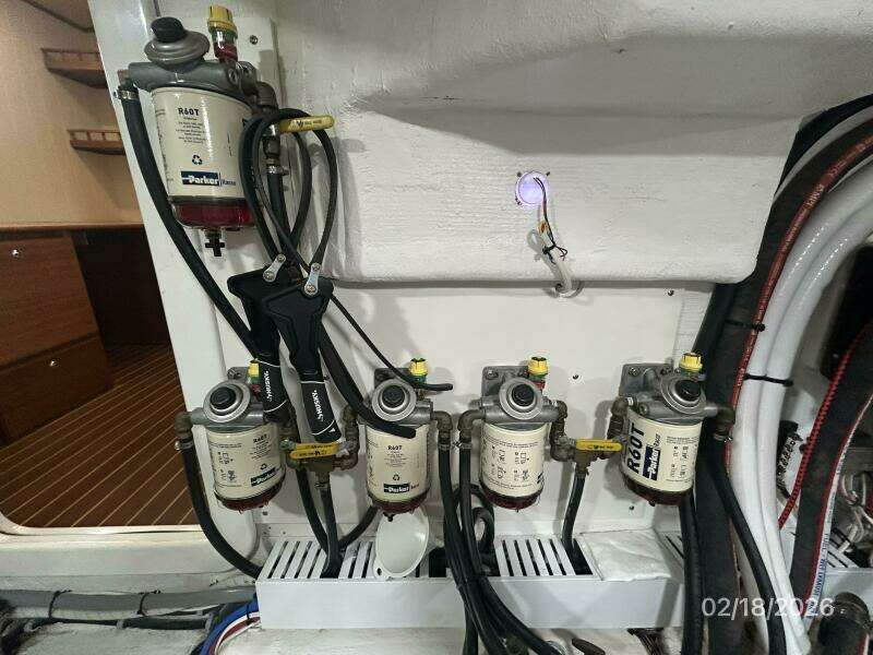 37' Great Harbour fuel filters