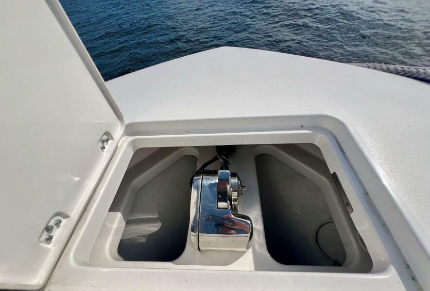 34' 2021 Caymas 341CC