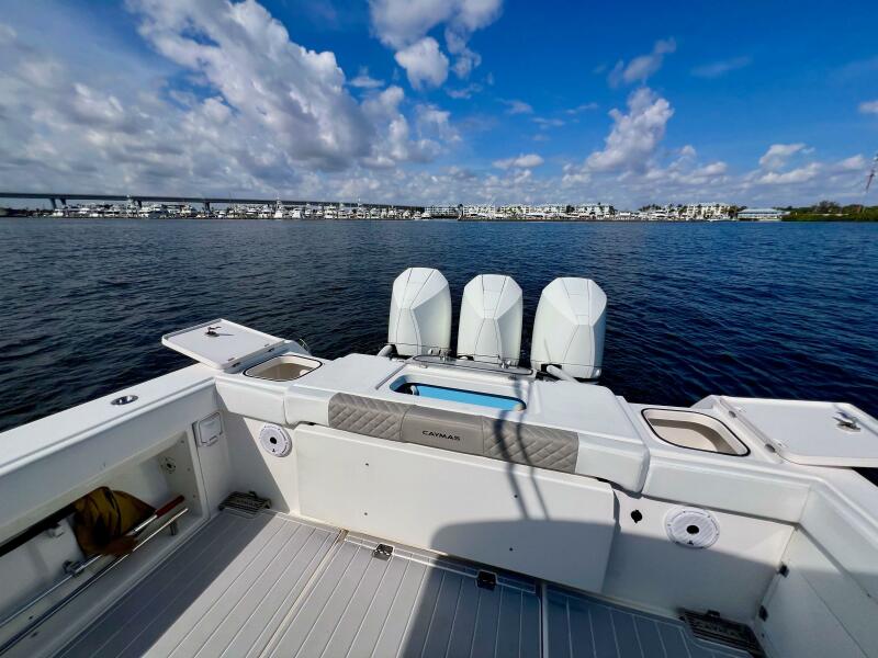 34' 2021 Caymas 341CC