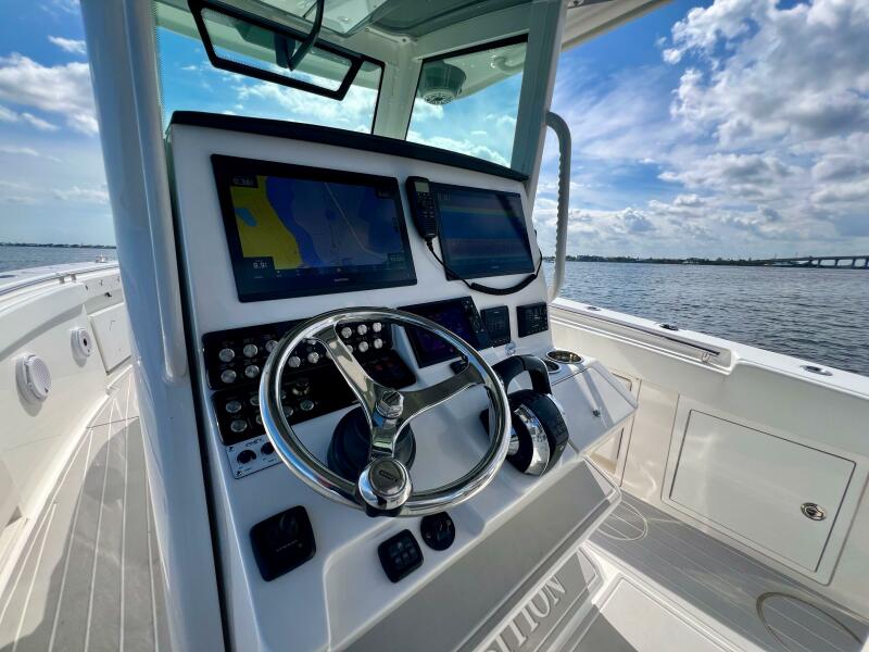 34' 2021 Caymas 341CC