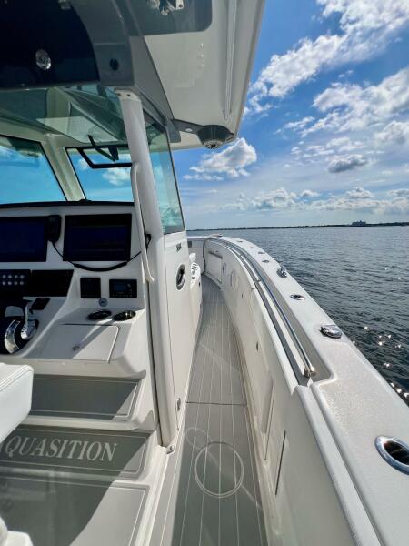 34' 2021 Caymas 341CC