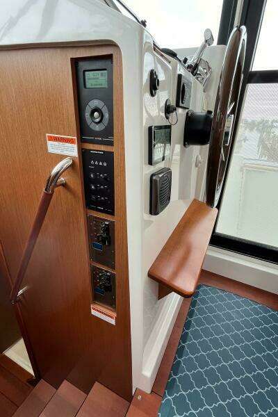 Irie Life 34ft Beneteau Yacht For Sale