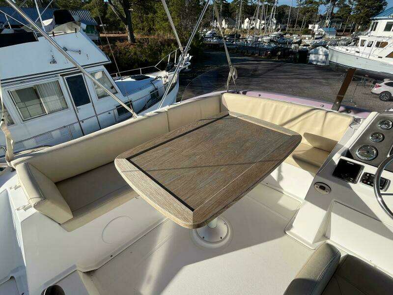 Irie Life 34ft Beneteau Yacht For Sale
