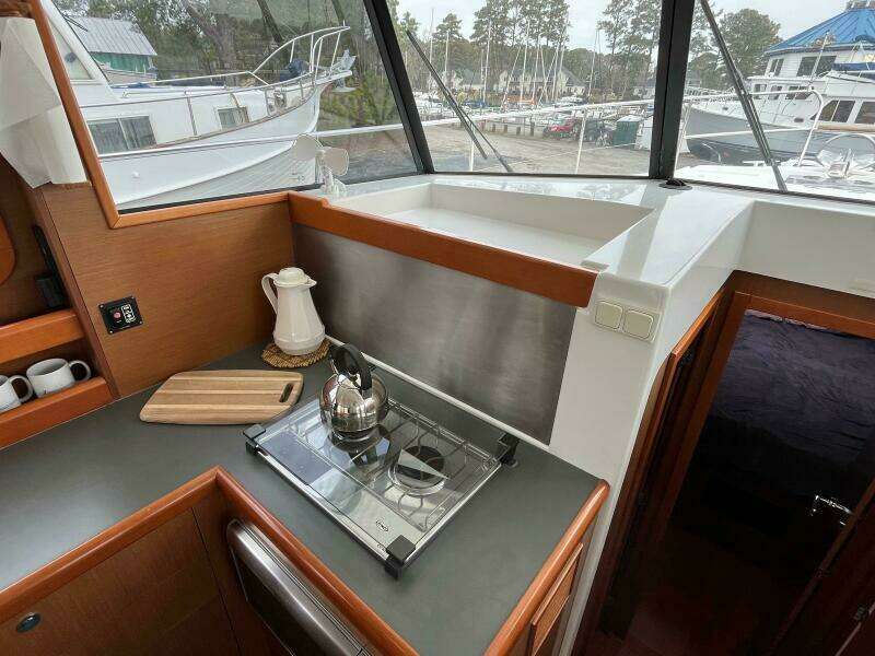 Irie Life 34ft Beneteau Yacht For Sale
