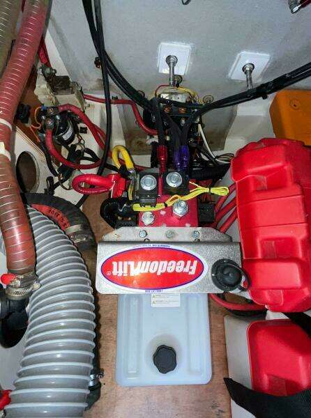 Irie Life 34ft Beneteau Yacht For Sale