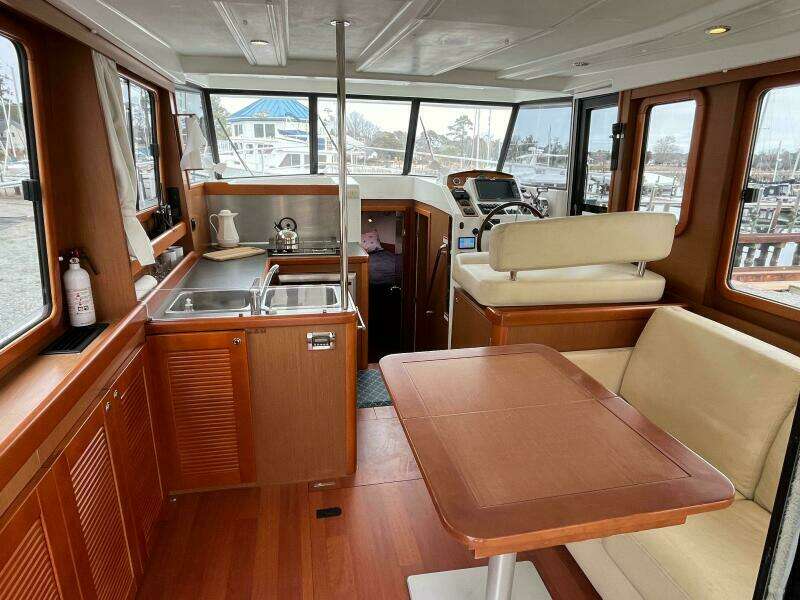 Irie Life 34ft Beneteau Yacht For Sale