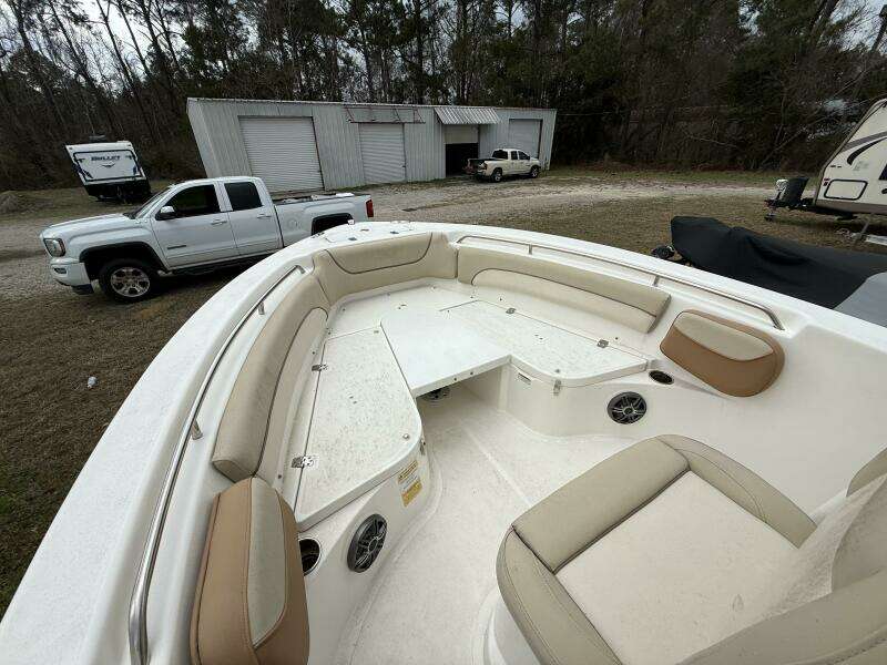 23ft NauticStar Yacht For Sale