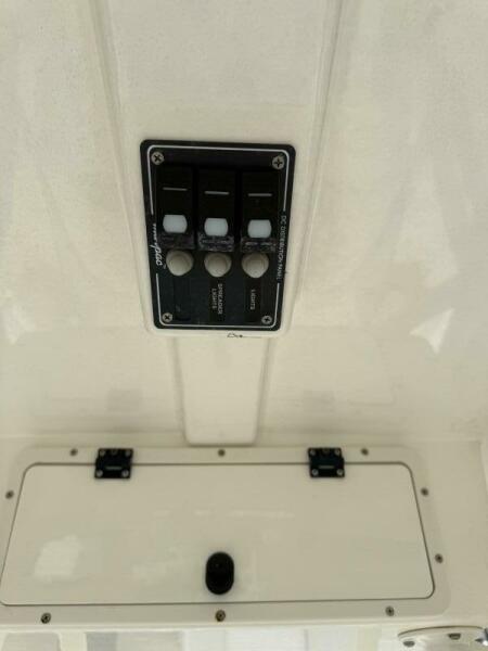 23' 2022 NauticStar 2302 Legacy