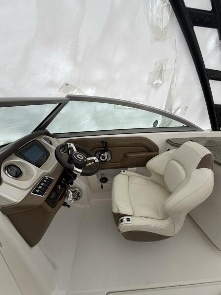 26' 2016 Chaparral 264 Sunsesta