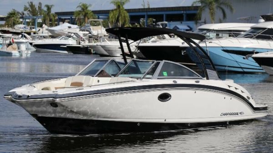 26' 2016 Chaparral 264 Sunsesta