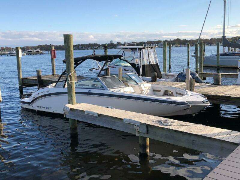 26ft Chaparral Yacht For Sale