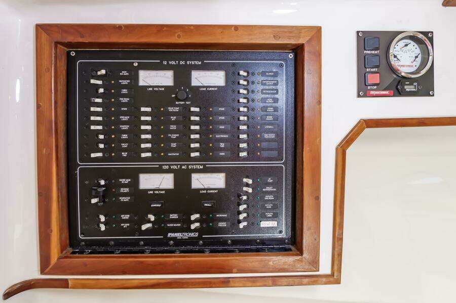 Carry On 40ft Custom Carolina Yacht For Sale