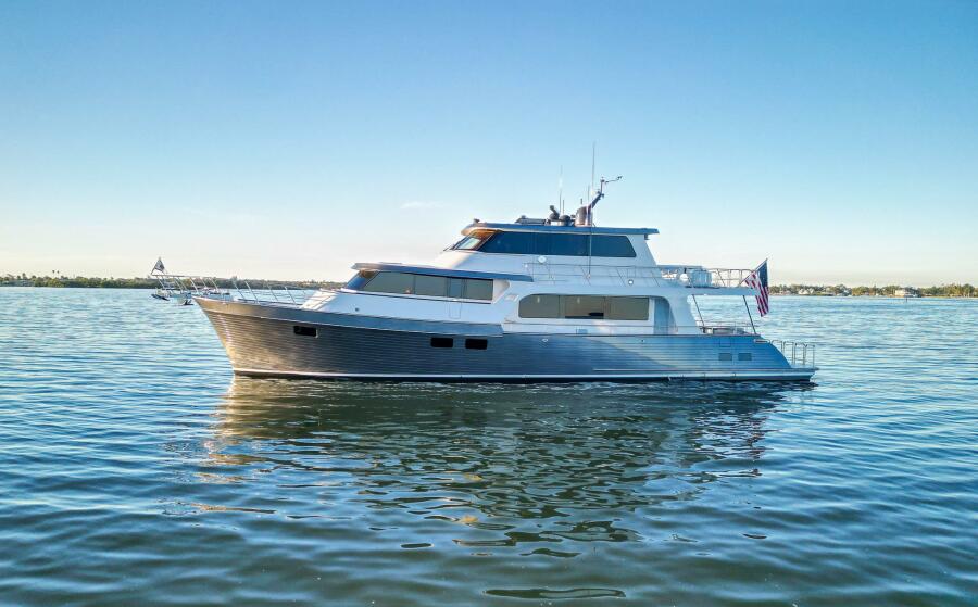 81' 2025 Marlow Explorer 70E-CB