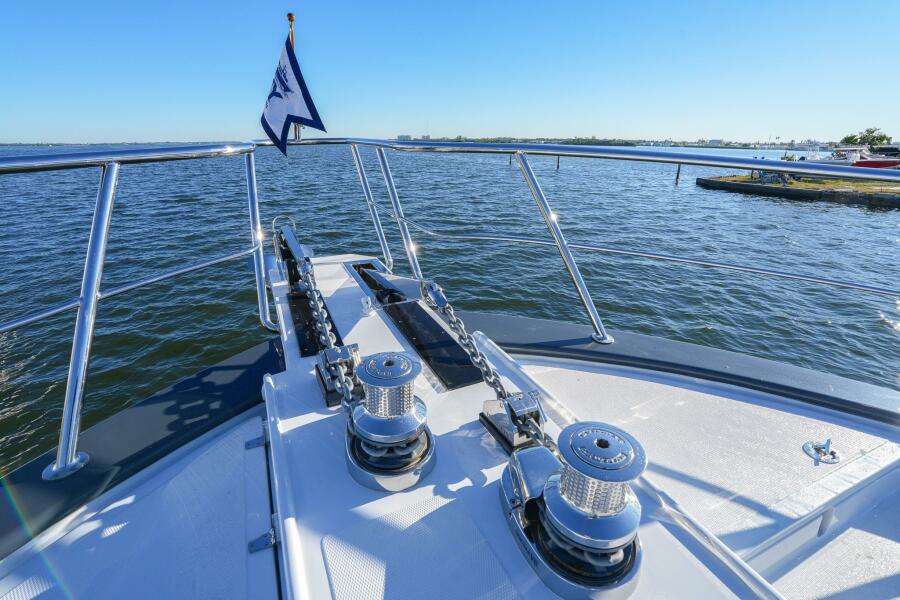 81' 2025 Marlow Explorer 70E-CB