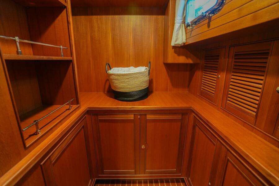  Master Stateroom Walk-In Closet