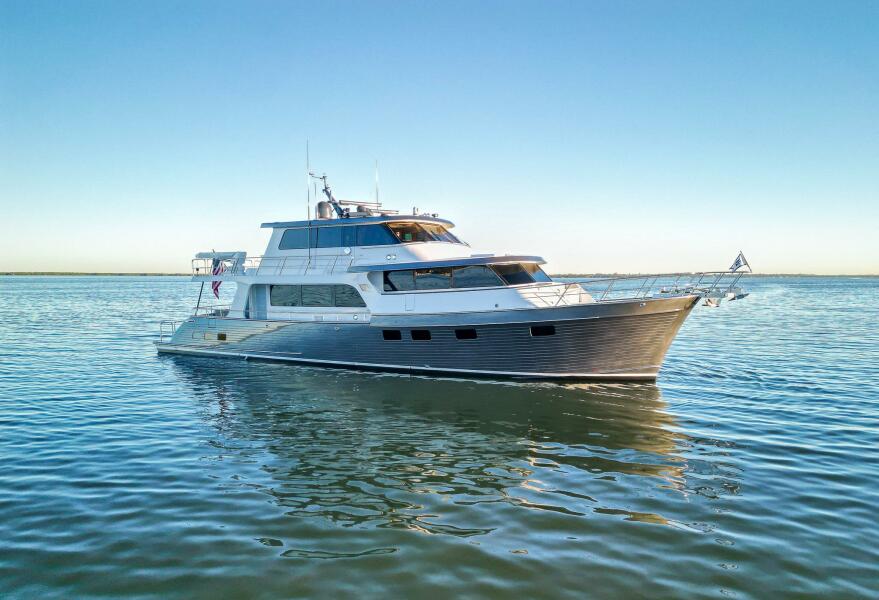 81' 2025 Marlow Explorer 70E-CB