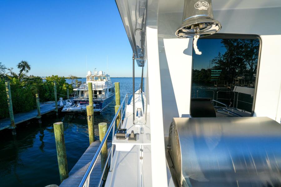 81' 2025 Marlow Explorer 70E-CB