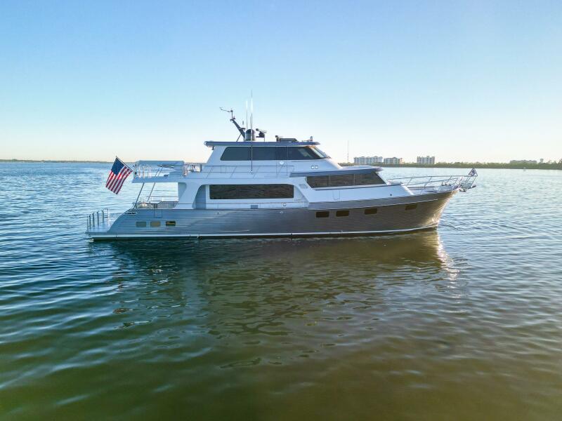 81' 2025 Marlow Explorer 70E-CB