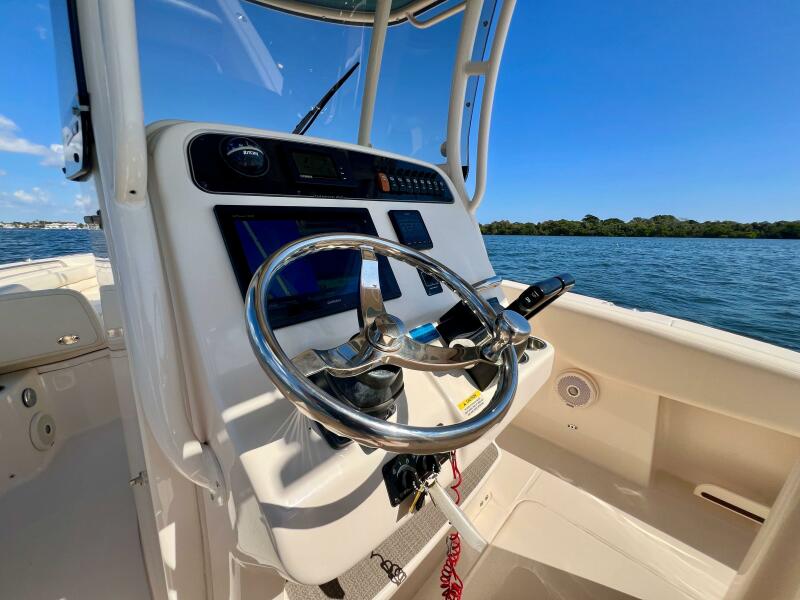 24' 2018 Grady-White Fisherman 257