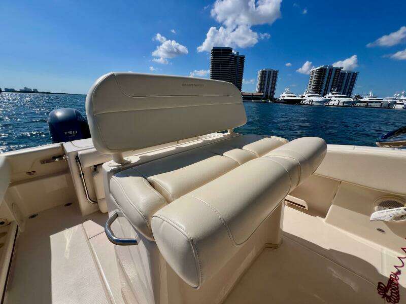24ft Grady White Yacht For Sale